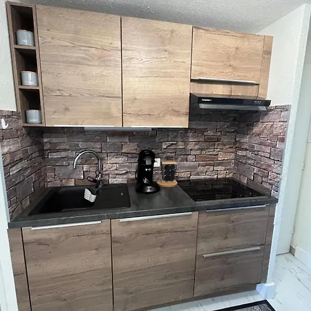 Climatise 2 150m Richelieu Apartman